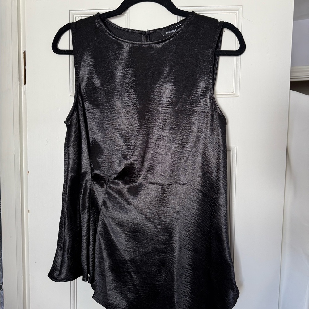 Black Sleeveless Top